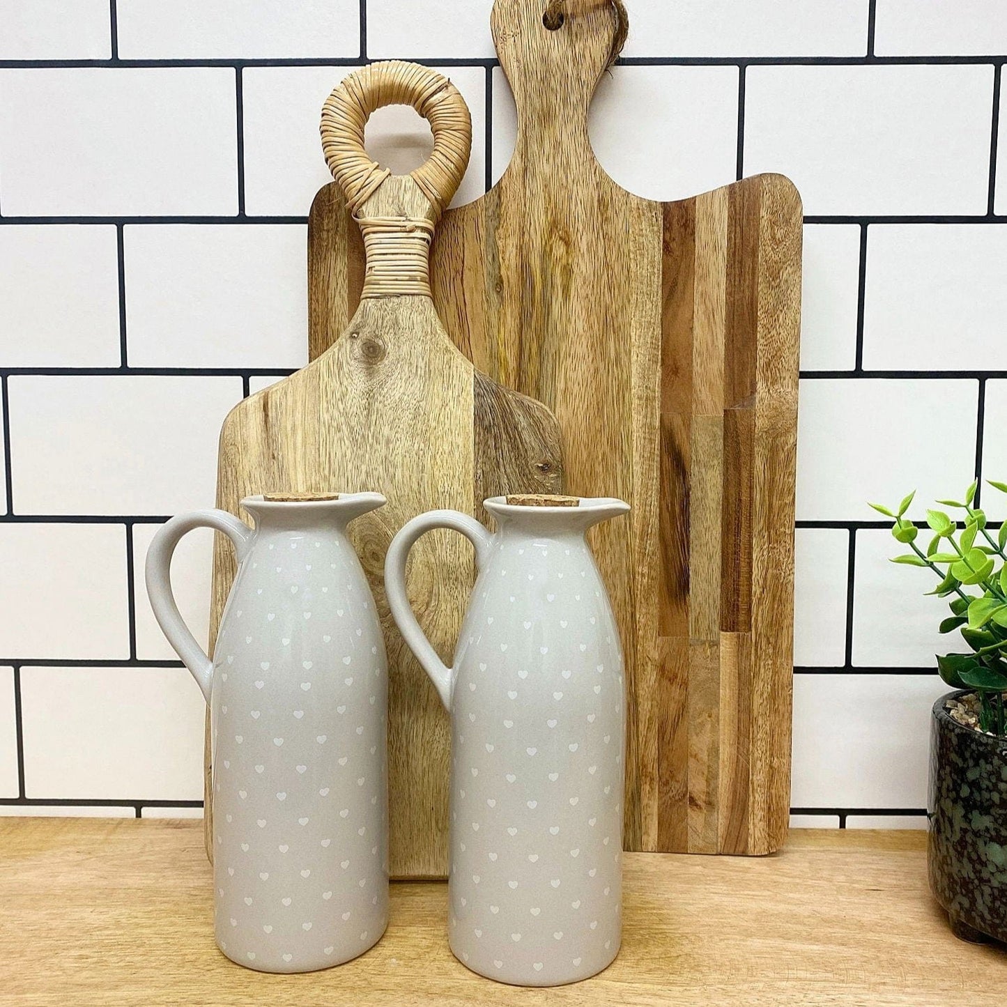 Heart Design Vinegar and Oil Pourers, Set of 2 - Lindo Living