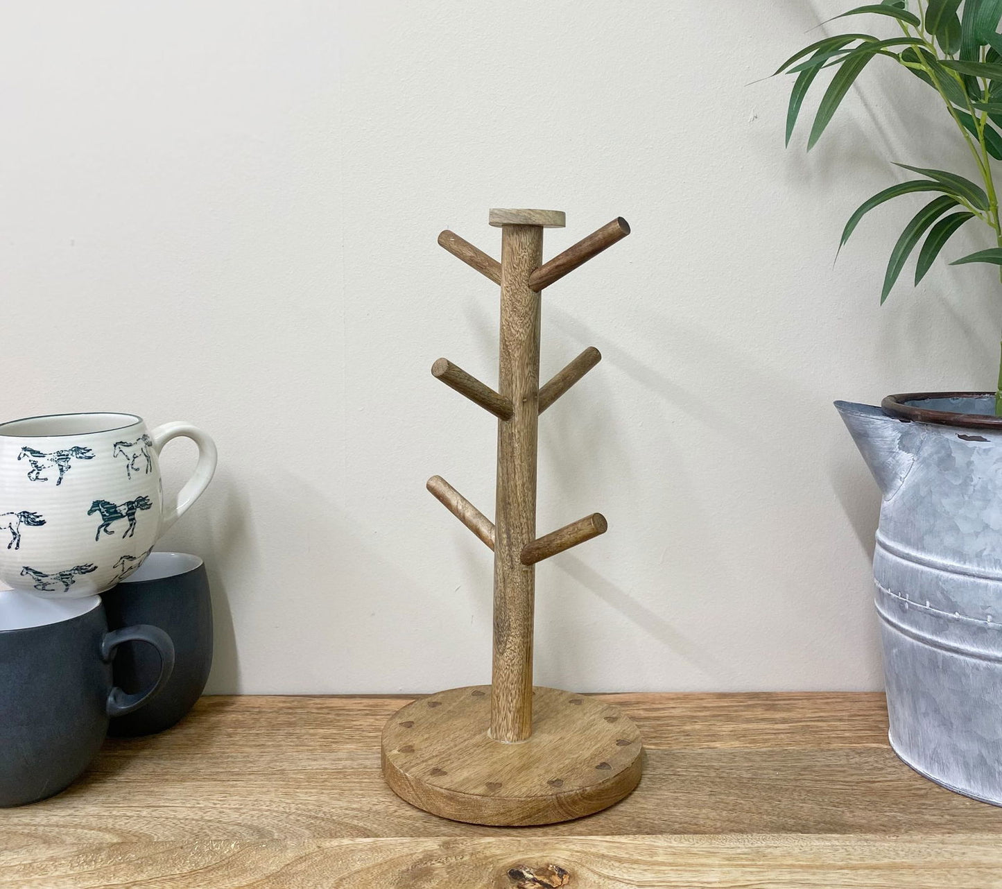 Embedded Heart Mug Tree Holder