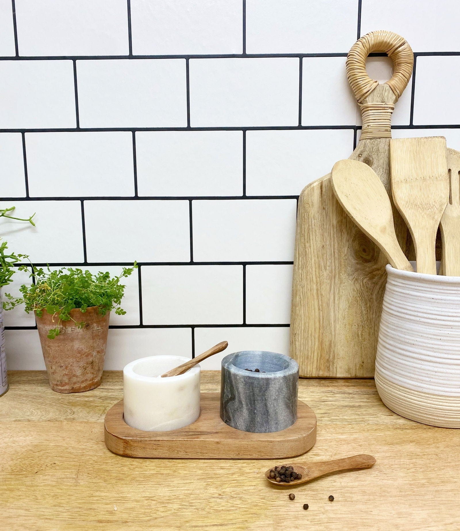 Marble Salt and Pepper Bowls - Lindo Living